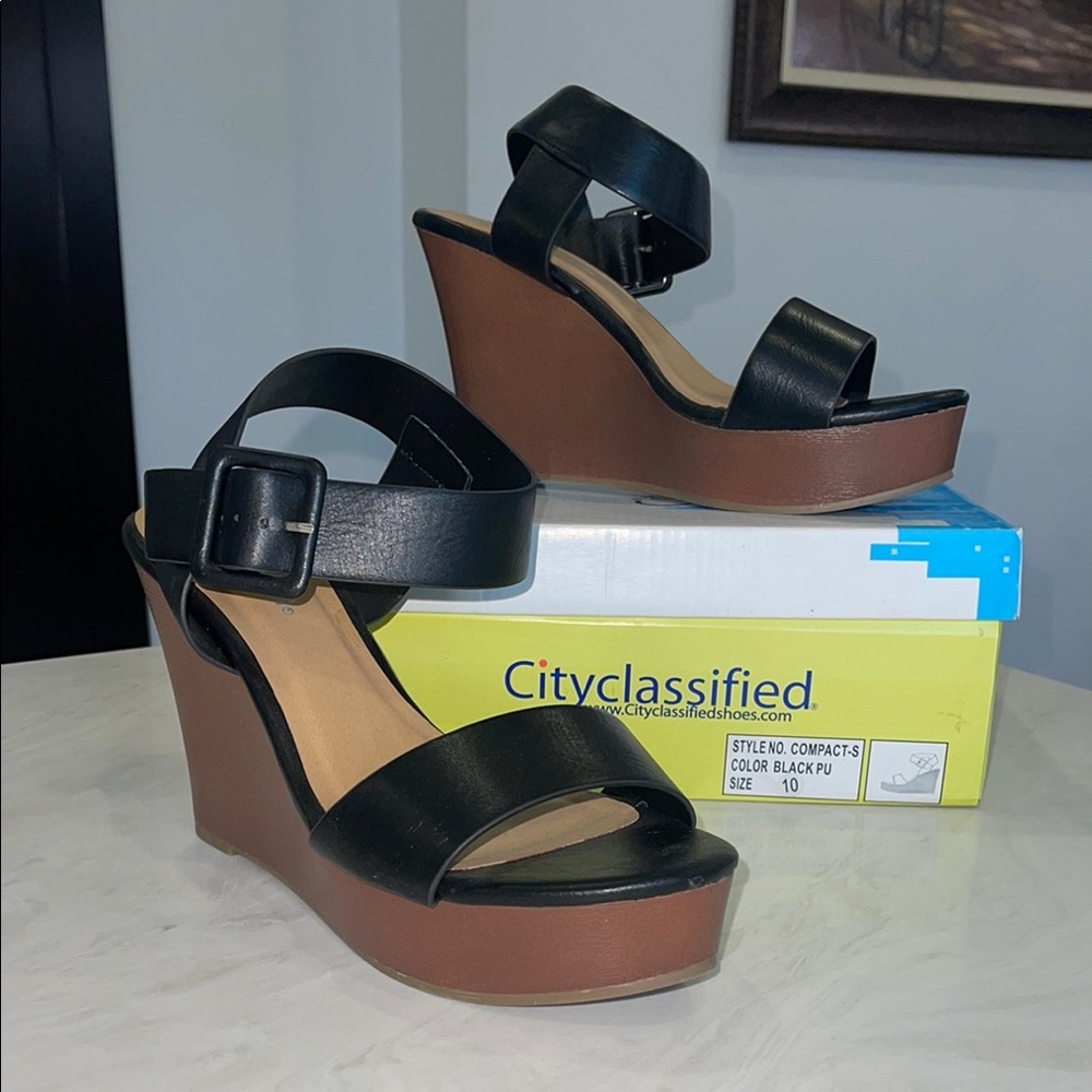 New! ✨ Women “City Classified” Black Faux Leather Wedges- Size 9